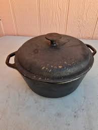 Vintage Lodge 8DOL Cast Iron Dutch Oven with Lid ...