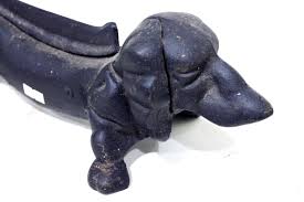 Vintage Cast Iron Dachshund Dog Door Stop/Boot Scraper - Bunting Online Auctions