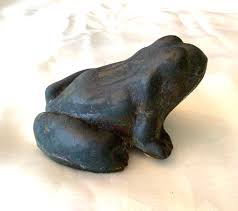 Antique finely detailed 1900's Cast Iron Frog Doorstop ...