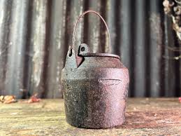 E Pugh of Wednesbury / IRON GLUE POT / Cast Iron Cauldron ...