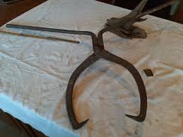 Ice Block Tongs Antique HUBBARD ~ Rustic Vintage Farm Tool Primitive | eBay