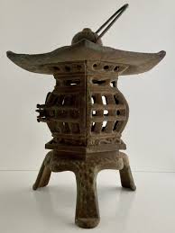VINTAGE JAPANESEE PAGODA LANTERN Cast Iron With Handle to Hang Awesome condition | eBay