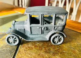 Model T Cast Iron 6" Toy From Arcade Manufacturing in ...