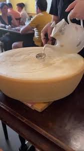 COSMOS CAKE BY @maison_olivia