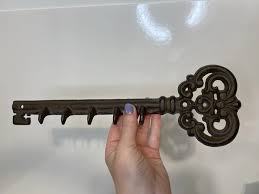 VINTAGE CAST IRON Wall-Mounted Match / Key Holder Colonial Farmhouse Theme $27.49 - PicClick CA