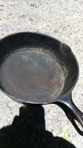 Cast-iron chicken fryer Skillet with lid. Hand hammered look. Dimpled. Antique for Sale in Des Moines, IA - OfferUp