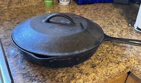 Vintage cast iron skillet with lid | eBay