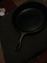 VINTAGE #7 SK 8-B D HEAT RING BOTTOM 101/2" CAST IRON SKILLET | eBay