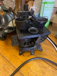 Super cute cast iron stove with accessories for $10 from ...