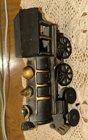 2 Vintage Cast Iron Train Set & A Smaller Locomotive & Coal ...