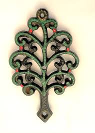 Vintage Black Cast Iron Wilton Trivet Tree Shape 5" tall x 3 ...