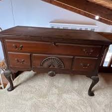 Solid Cedar wood Hope Chest for Sale in Pembroke Pines, FL - OfferUp