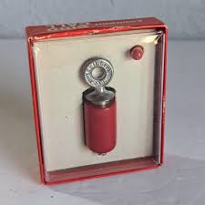 Vtg. Red The Audubon Bird Call Boxed Birchwood Pewter, W ...