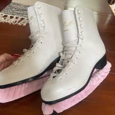 CCM Competitor white figure skates size 10 | Depop