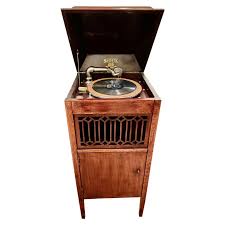 Sonora Windup Antique 1915 Phonograph Record Player at 1stDibs | sonora gramophone, sonora record player, sonora phonograph models