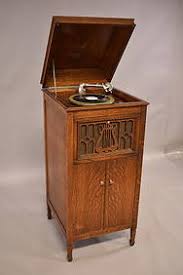 Starr Oak Upright Phonograph