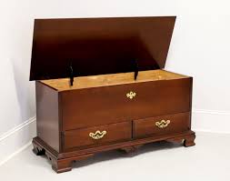 THOMASVILLE Collectors Cherry Chippendale Cedar Blanket Chest at 1stDibs | 1951 lane cedar chest, cedar hope chest vintage, thomasville furniture