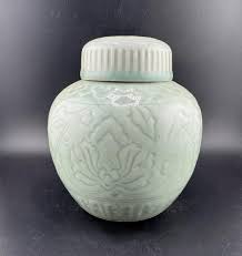 Small Chinese Ceramic Vase - Etsy