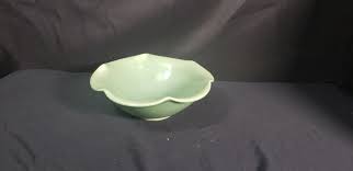 VINTAGE ROOKWOOD ART POTTERY GREEN SCALLOPED BOWL I belive ...