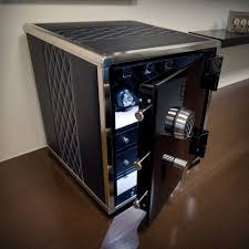 Watch Safe - Leather Wrapped Man Safe 2018 - Brown Safe