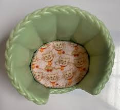 2005 Littlest Pet Shop LPS #114 Tan Peach Cat Kitten Purple Eyes Red Magnet &Bed | eBay