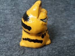 Unbranded Hand Painted Ceramic Hobbyist Garfield 3" figure | eBay