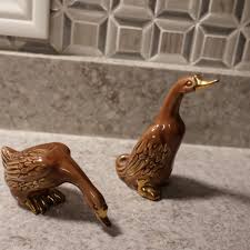 2 Vintage Ceramic DucksGoose Bird Figure Beautiful Pair Of Ducks | eBay