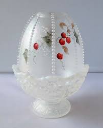 Fenton Beaded Daisy with Holly Berries Iridized Fairy Lamp Signed L Everson | eBay
