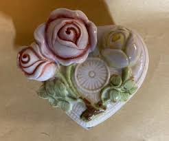 Vintage Heart Shaped Trinket Box With Roses on the Lid - Etsy