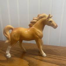 Ceramic Horse Indiana Collectible Horse Figurines for sale | eBay
