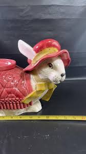 Lot - Vintage Sittre ceramic 1987 flower pot bunny