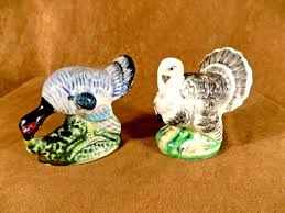 VINTAGE PAIR TURKEY SALT & PEPPER SHAKERS--GREAT COLORS | eBay