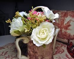 Vintage RED TOILE BUNDLE - Porcelain Creamer Pitcher W/ Bouquet & Pair Tea or Coffee Mugs - Pair Quilited Placemats - Small 11" X 7" Pillow - Etsy