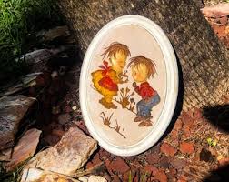 Vintage Children Picking Flowers Chalkware Wall Plaque, Flower Girl Art, Retro Home Decor, Rustic Country Farmhouse Decor, Modern Art Co. - Etsy