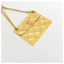 Chanel Gold Brooch Golden ref.2331552 - Joli Closet