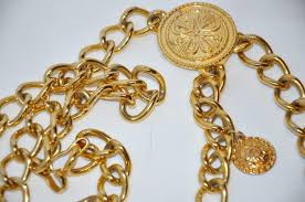Gilded Gold Vermeil Hardware Double-Row Chain-Link Multi "Charms" Belt For Sale at 1stDibs | gold charm belt, belt charms, chain belt with charms