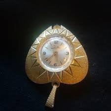 Vintage Swiss Made chateau Mechanical Wind Up Necklace ...