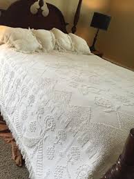 Classic chenille bedspread in George Washington pattern for ...