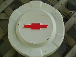 ONE CHEVY CHEVROLET SUBURBAN CAMEO PICKUP TRUCK HUBCAP WHEEL COVER CENTER CAP | eBay