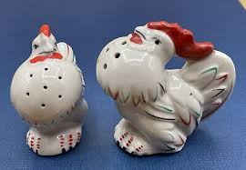 Vintage Puffed Up Rooster Hen Chicken Salt Pepper Shakers Folk Art Look Japan | eBay
