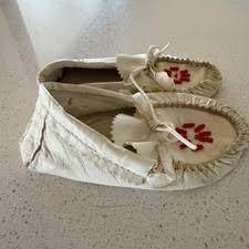 Cherokee US Native American Clothing & Moccasins (1935-Now ...