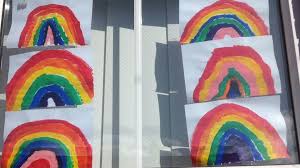 Coronavirus: Rainbows in windows to spread joy - BBC Newsround