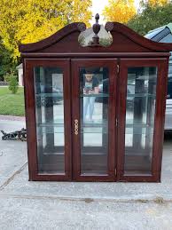 China Cabinet (Best Offer) And Dresser