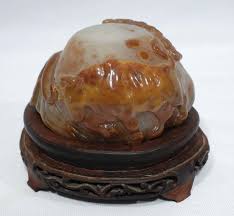 Antique Large Chinese Carved Agate Animal Group #1 For Sale at 1stDibs