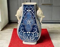 VTG ARDULT Blu Cinese Vase | Elephant Vase | Blue and White ...
