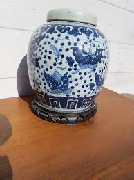 Chinese Covered Ginger Jar Blue & White with Butterflies | eBay