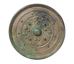 Mirror with Triangular and Arabesque Patterned Band, Gods, and Animals - Kyoto National Museum KNM Collection Database