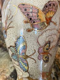 Vintage Elegant Butterfly Glaze with Gold Trim Porcelain ...