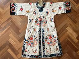 Exquisite 1920s Chinese Embroidered Silk Pyjama and Robe Set ...