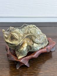 Vintage Chinese Hard Stone Carved Lucky Fortune Toad Frog ...